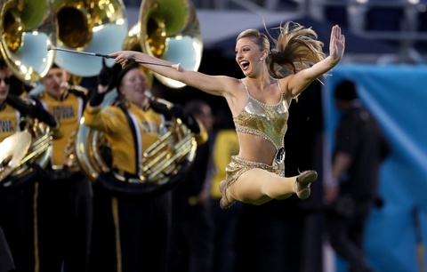 Golden Girl Kylene Spanbauer leaping