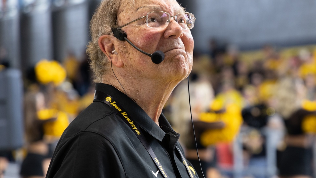 Golden Voice of the Hawkeye Marching Band, Lou Crist